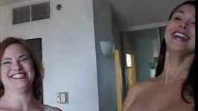 Екстремальні великі сиськи виставлені на українське домашне порно секс-відео