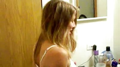 Божевільний тато слідує за подругою дочки у ванну кімнату домашне українське порно